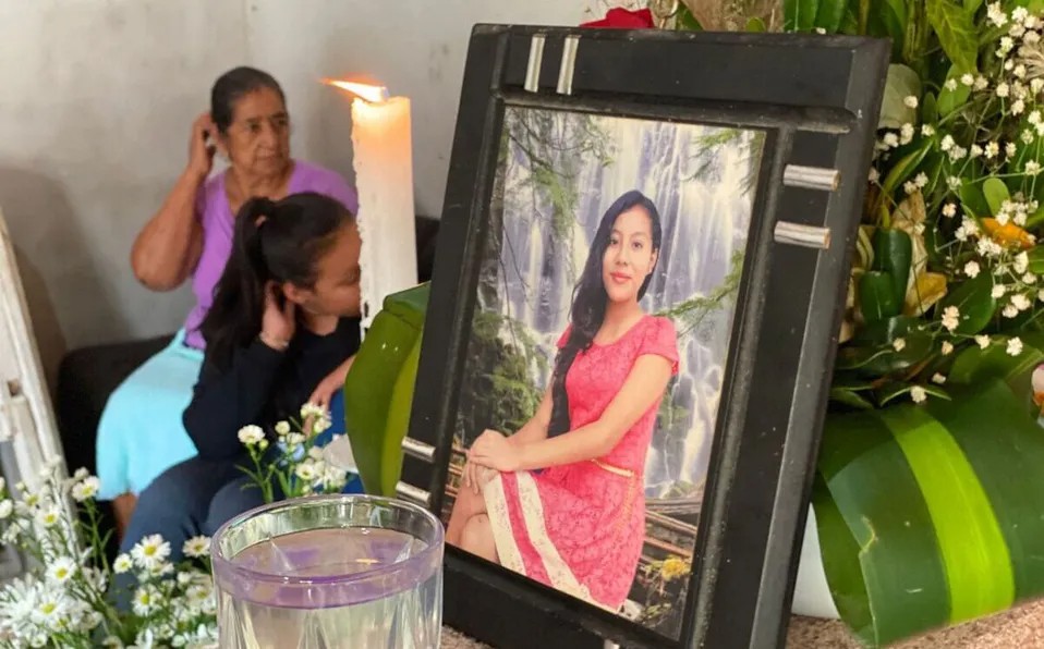 Con globos y pancartas, despiden a Estefanía, joven víctima de feminicidio en Chiapas