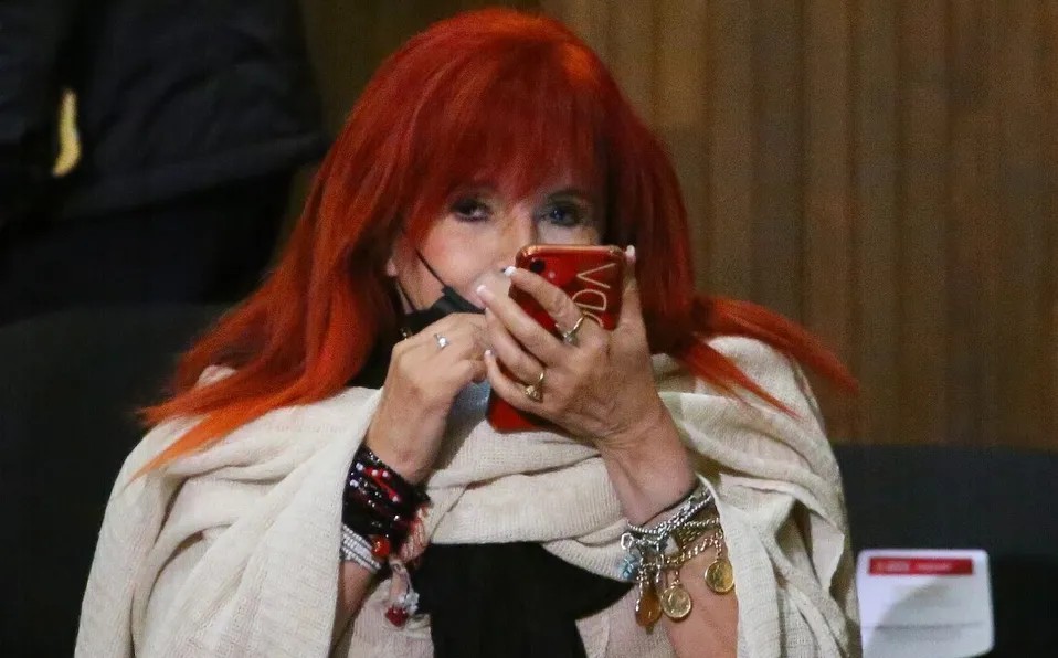 Sansores califica a Monreal de farsante; exhibe presuntas propiedades familiares
