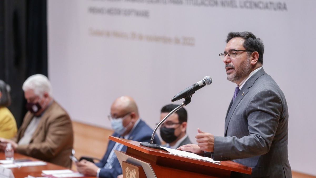 Su objetivo es propiciar el intercambio de ideas entre líderes.
