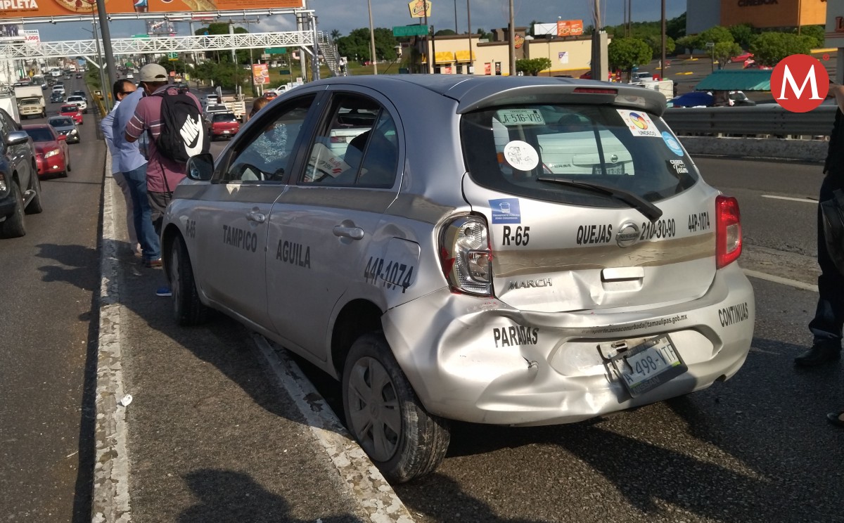 Tras lluvia choques congestionan avenidas de Tampico