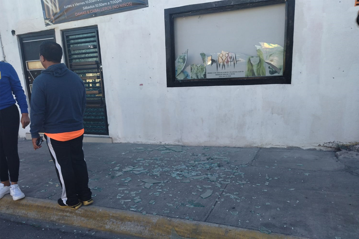 Vecinos piden indemnización a un mes de explosión en casa habitada por agentes de FGE