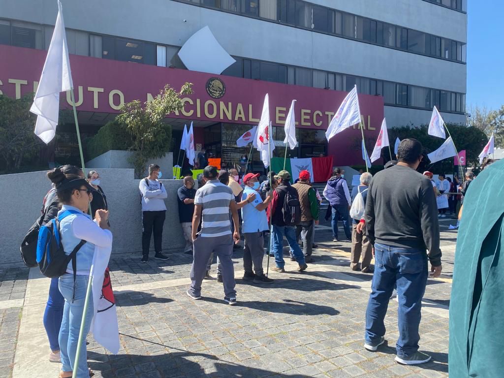 Alrededor de 40 personas se reunieron en las oficinas del INE | Especial