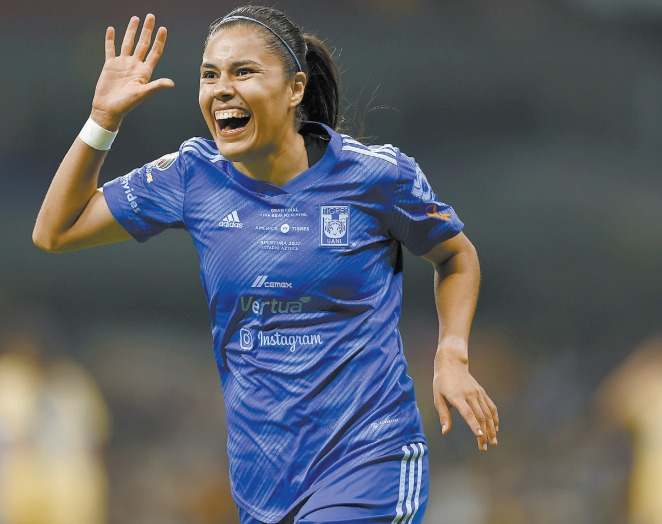 Jacqueline Ovalle festeja el gol del triunfo de Tigres Femenil. IMAGO7