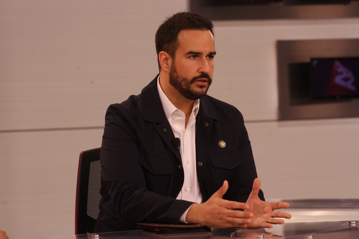 Agustín Basave  / Roberto Alanís
