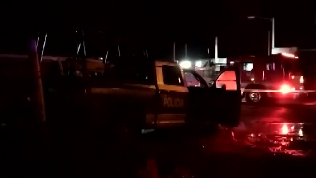 Queman seis patrullas en San Quintín, Baja California