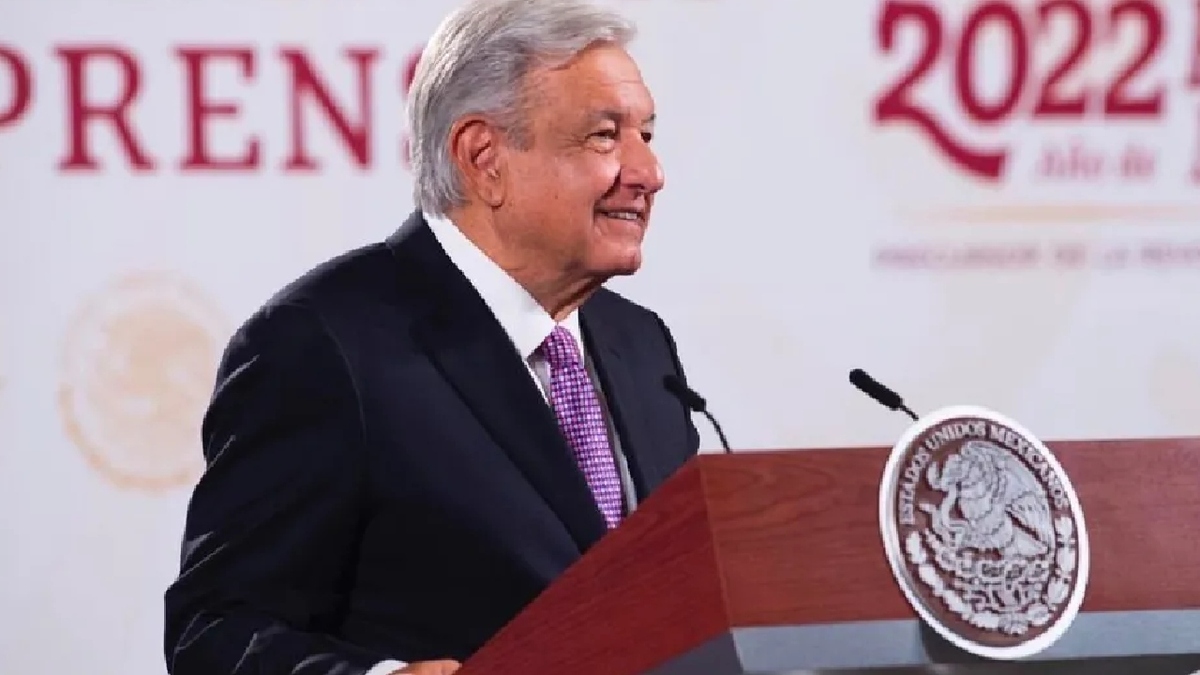 “Parezco simpatizante de fifí”: AMLO corrige sobre asistencia