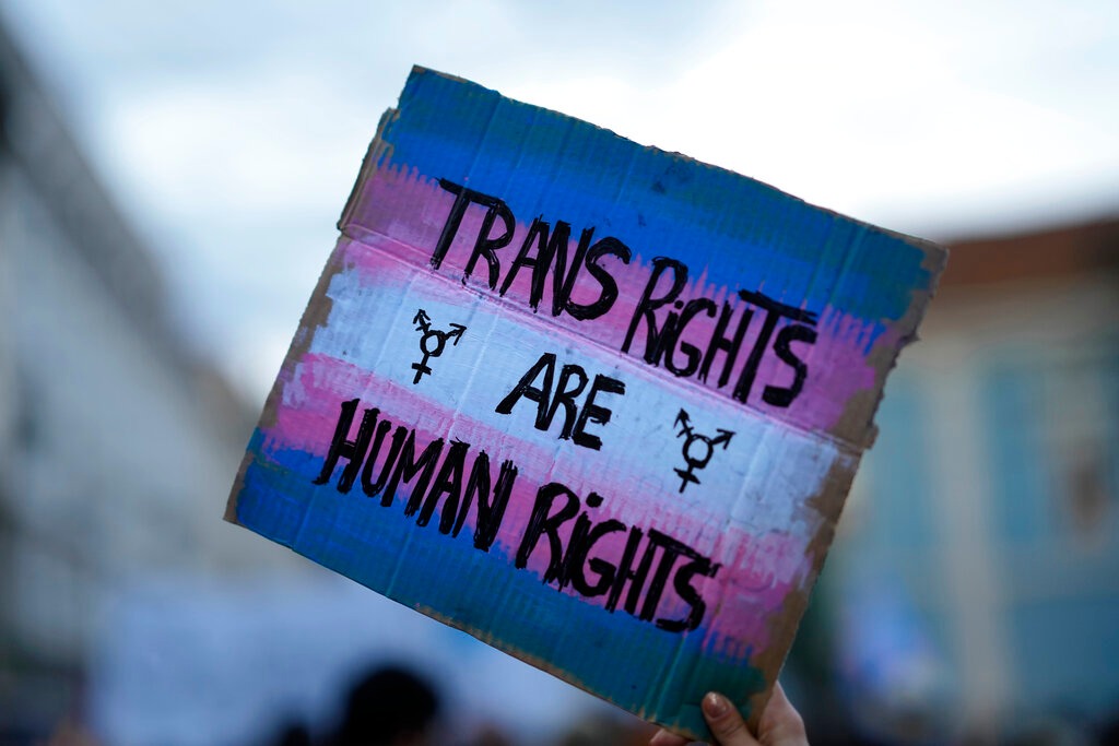 Aumenta la violencia contra personas transgénero / Hannah Schoenbaum