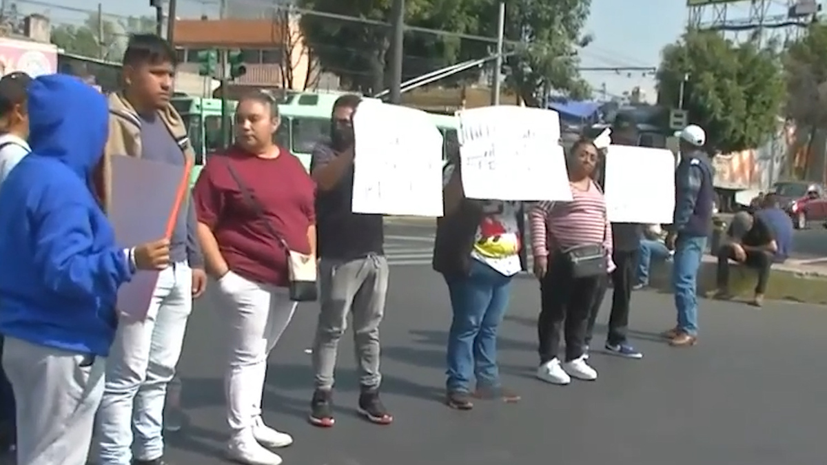 Protestan vendedores ambulantes en Aquiles Serdán