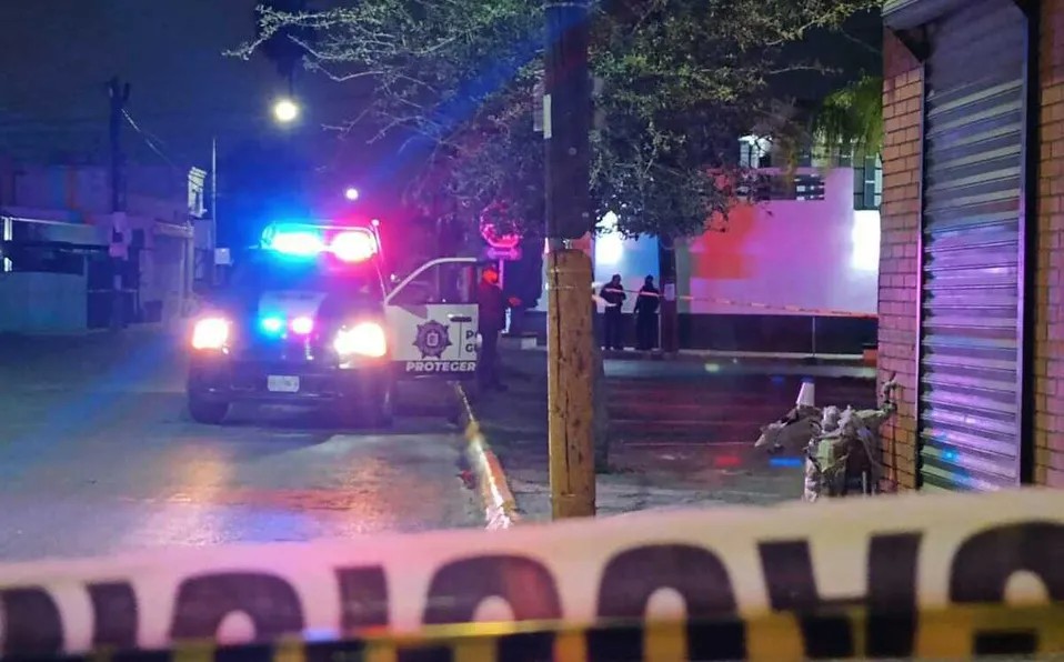 Asesinan a hombre en estacionamiento de un restaurante en Guadalupe, NL