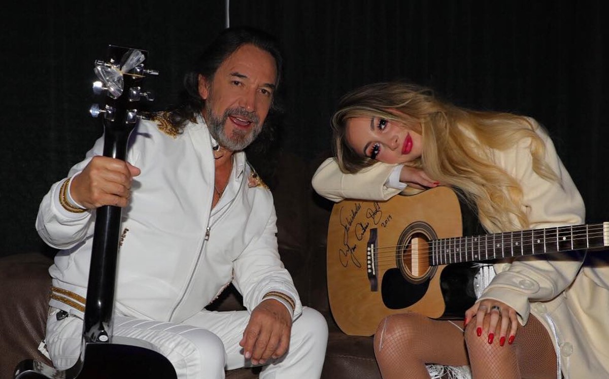 El Buki y su hija | Instagram