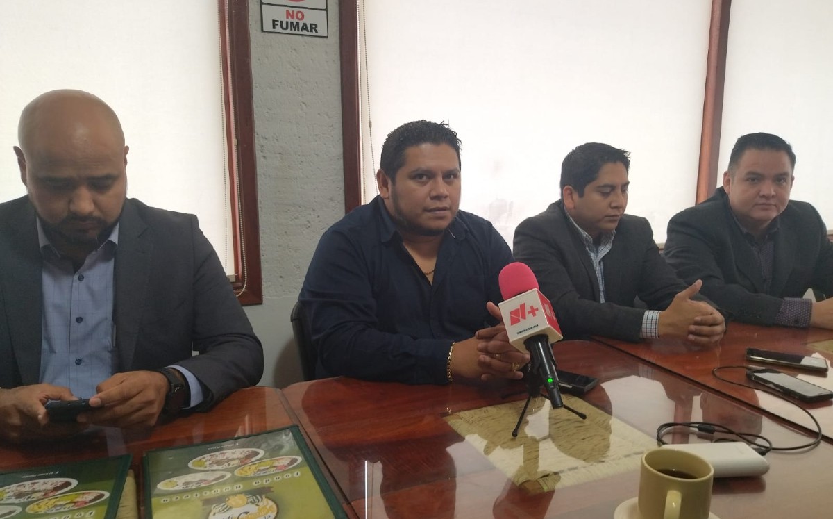 Equipo de abogados del presunto responsable de triple homicidio en una vivienda de Tampico. (Jesús García)
