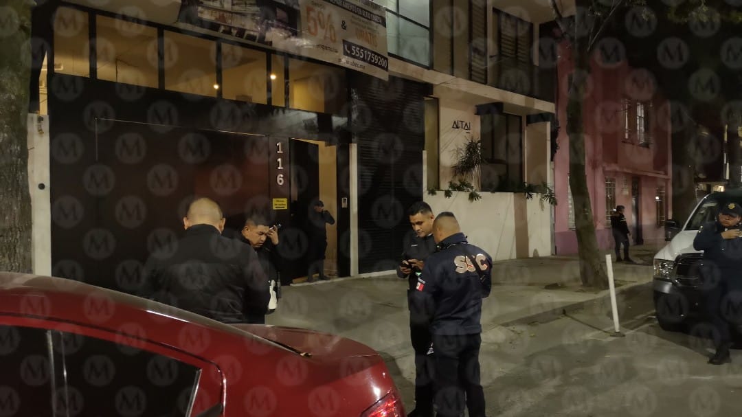 Policías llegaron al lugar. (Jorge Becerril)