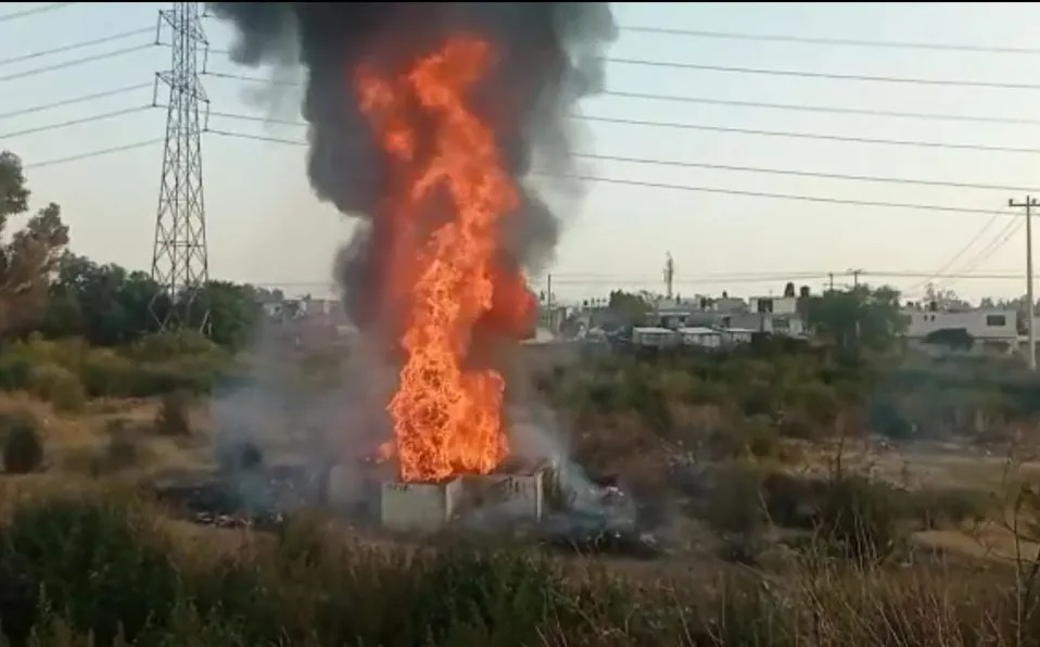 Sofocan incendio en respiraderos del Río de la Compañía en Ecatepec
