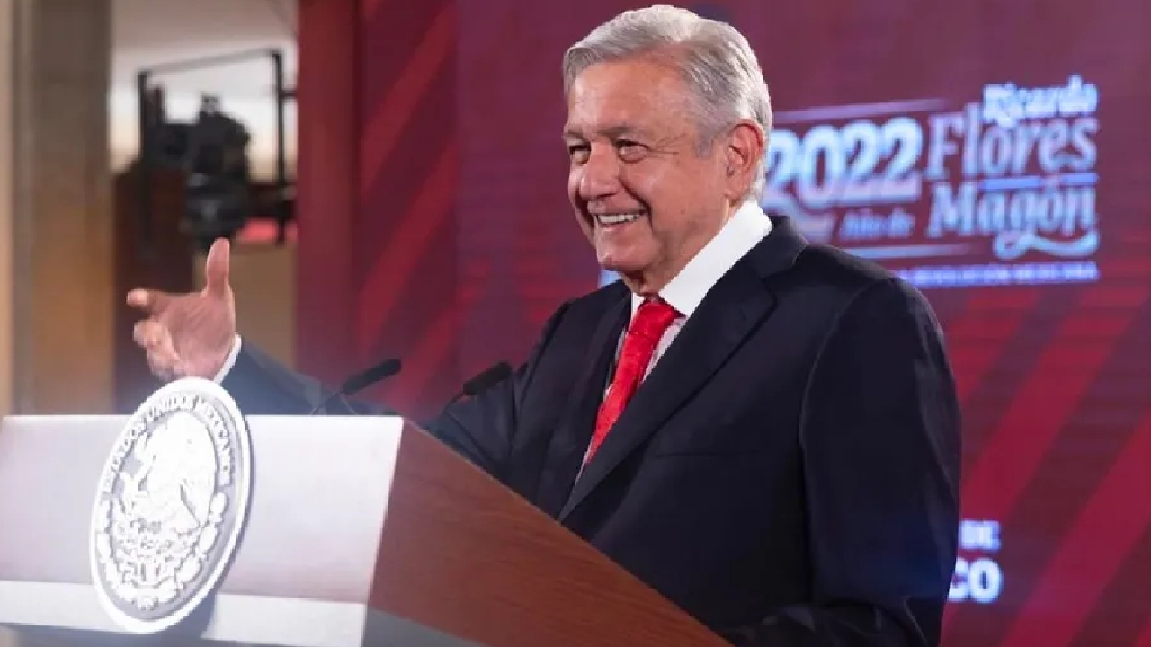 AMLO anuncia ceremonia él 21 de noviembre dedica a Ricardo Flores Magón en Palacio Nacional