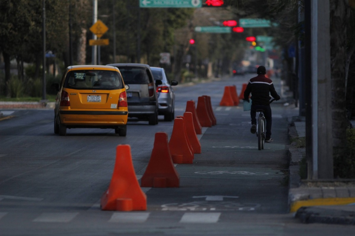 En Coahuila piden respetar ley de movilidad en ciclovía de Torreón | Mauricio Román