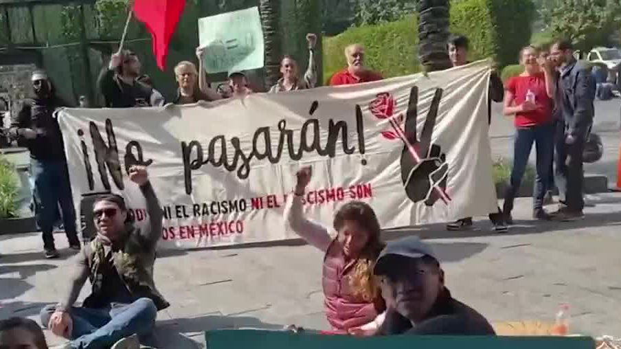 Grupos antifascistas se manifestaron contra la CPAC en Santa Fe