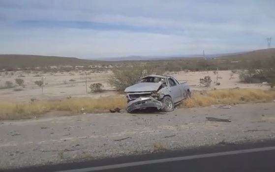 El percance se registró a la altura del kilómetro 97 del tramo libre de la carretera, frente al ejido Venecio.