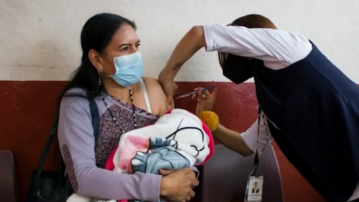 Aplican más de un millón de vacunas contra la influenza en CdMx