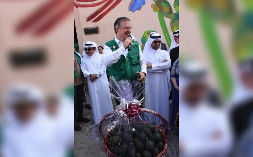 Ebrard presume llegada de aguacate a Qatar; "¿cómo vamos a ir a un Mundial sin guacamole?”