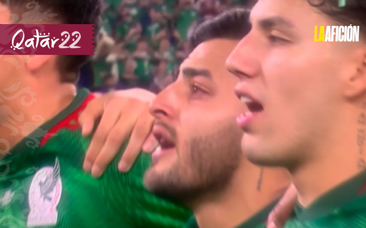 Alexis Vega rompe en llanto durante Himno Nacional Mexicano en Qatar 2022 (Especial)