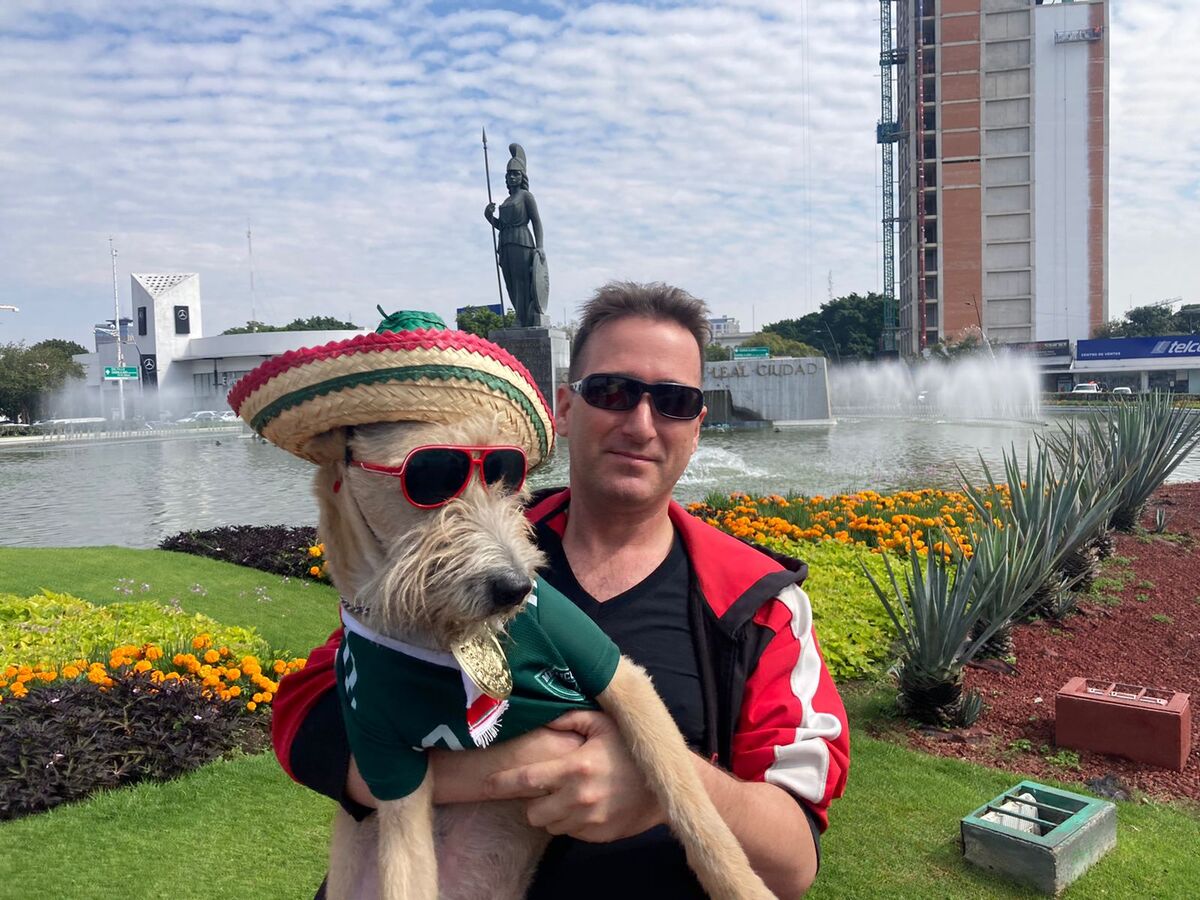Pocos aficionados del Tri fueron a La Minerva en Guadalajara (Fernando Carranza)