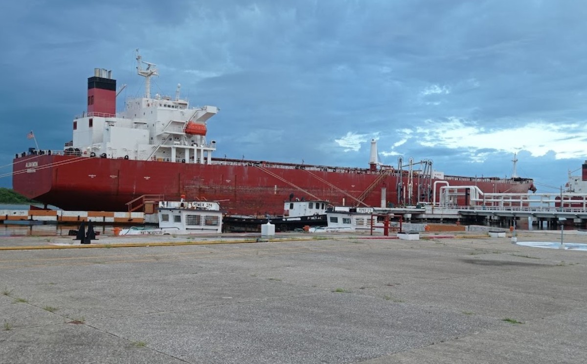 Terminal Marítima de Pemex, en el puerto de Tampico. | Foto: Redes sociales