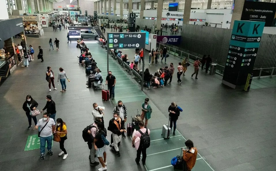 Sistema de migración del AICM falló por intento de robo de cable: INM