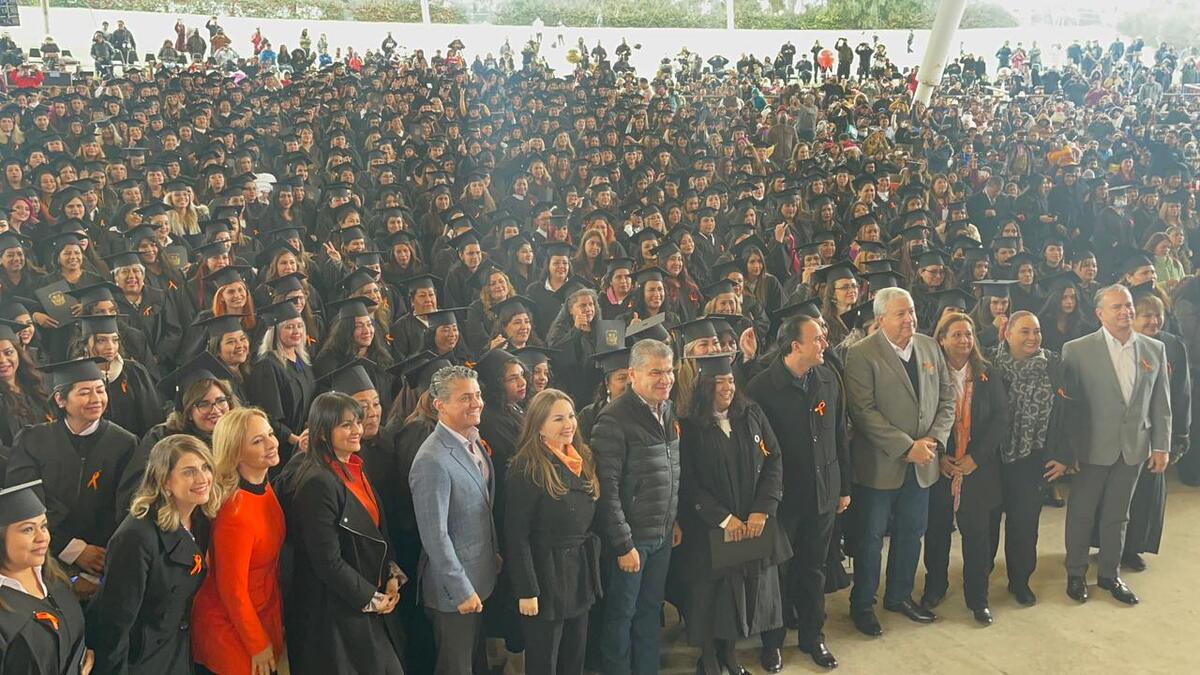Eligen a Miguel Riqueme como padrino de generación en preparatoria | Archivo
