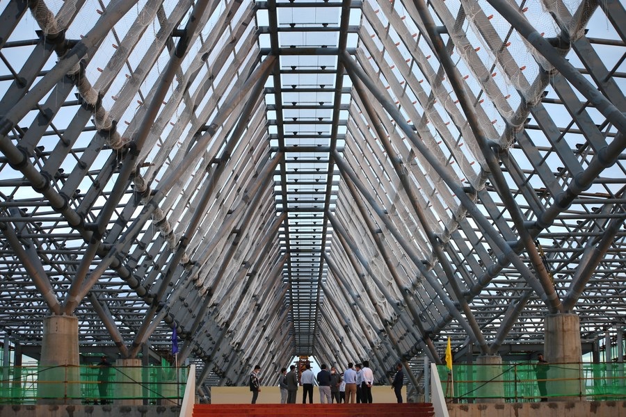 Foto del 3 de abril de 2022 muestra la estructura de acero del Aeropuerto Internacional Siem Reap Angkor, con inversión china. (Xinhua/Ly Lay)