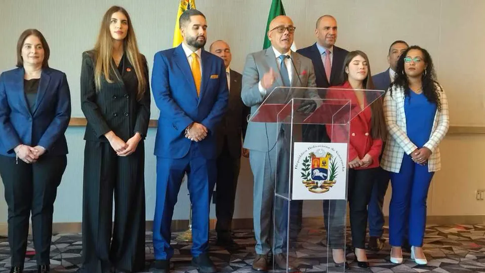 Maduro y oposición de Venezuela logran acuerdo de "protección social"