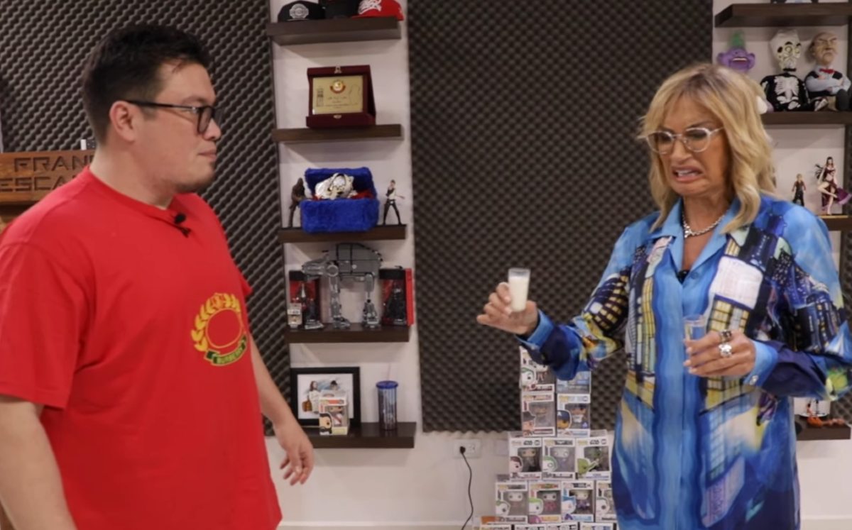 Adela Micha prueba el tequila de Luisito Comunica | Especial