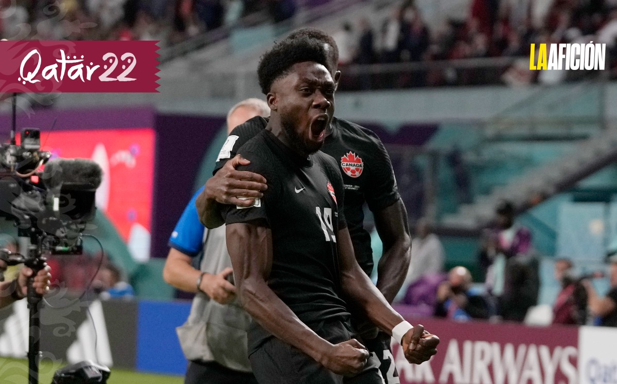 Alphonso Davies anotó el primer gol de Canadá en una Copa del Mundo (AP)