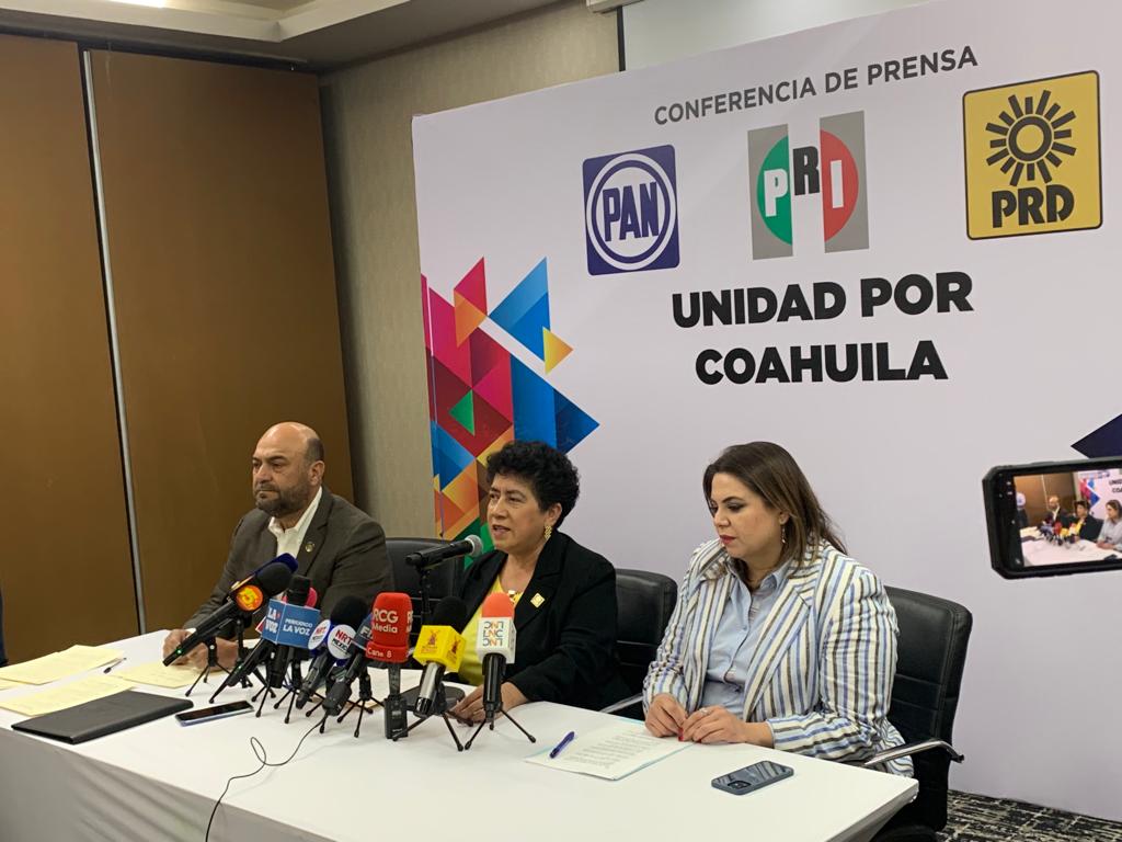 Explicaron que el primer paso es ir al interior de cada partido, a los consejos políticos estatales para tener la autorización estatutaria.