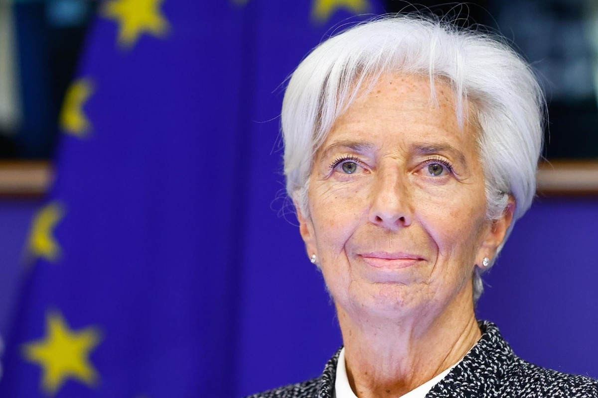 La política monetaria del BCE sigue siendo acomodaticia y apoyando la demanda | EFE