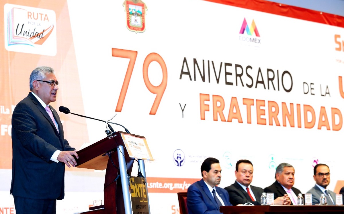 SNTE destaca basificación de 755 mil docentes. | Especial