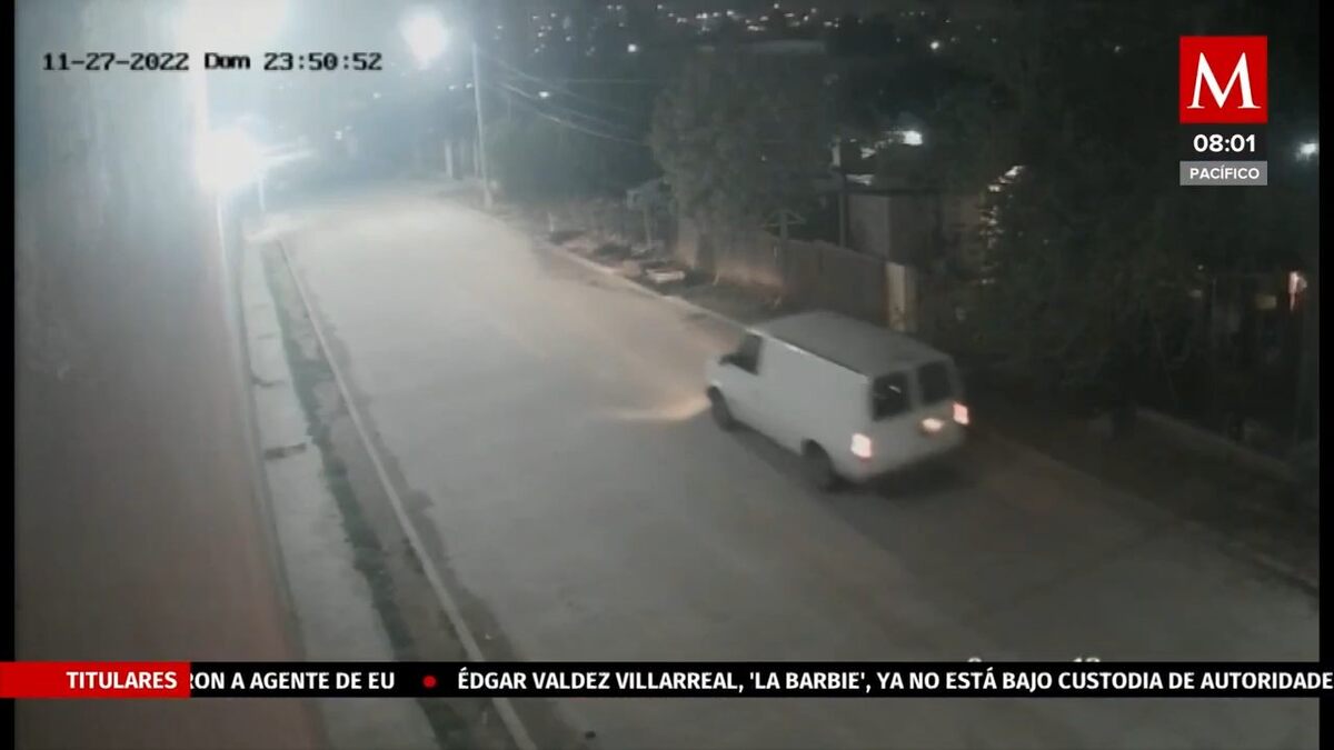 Abandonan vagoneta con dos cuerpos en Tijuana