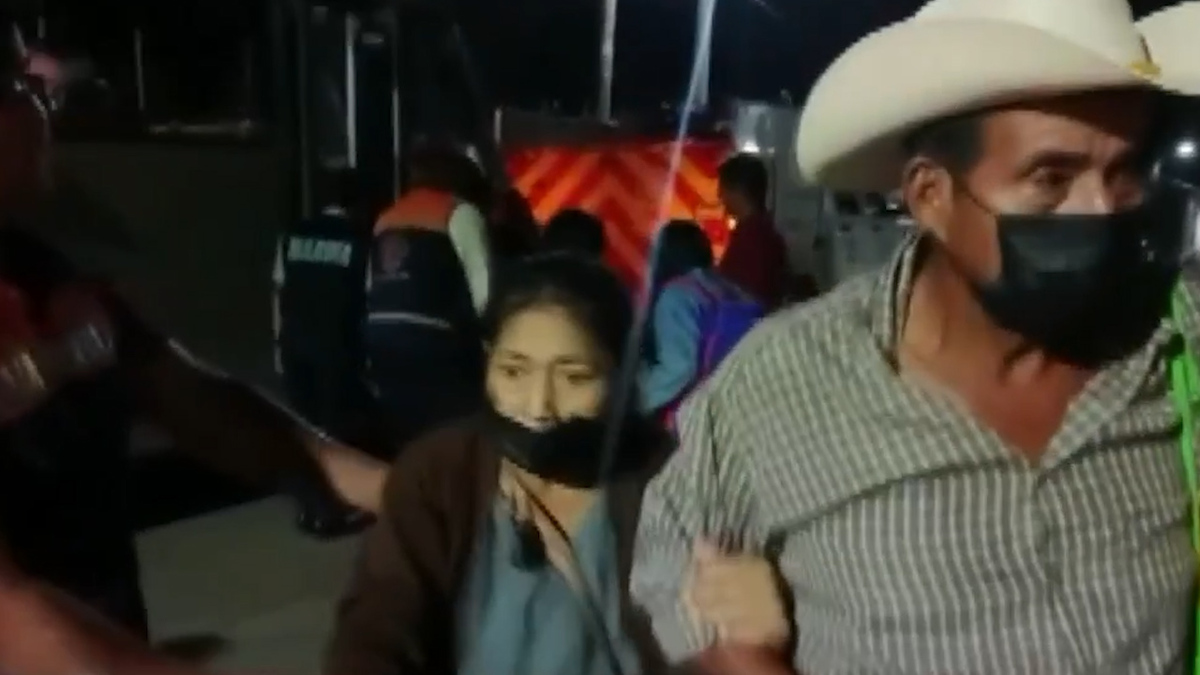 Desalojan a pobladores por fuga de etano en Agua Dulce, Veracruz