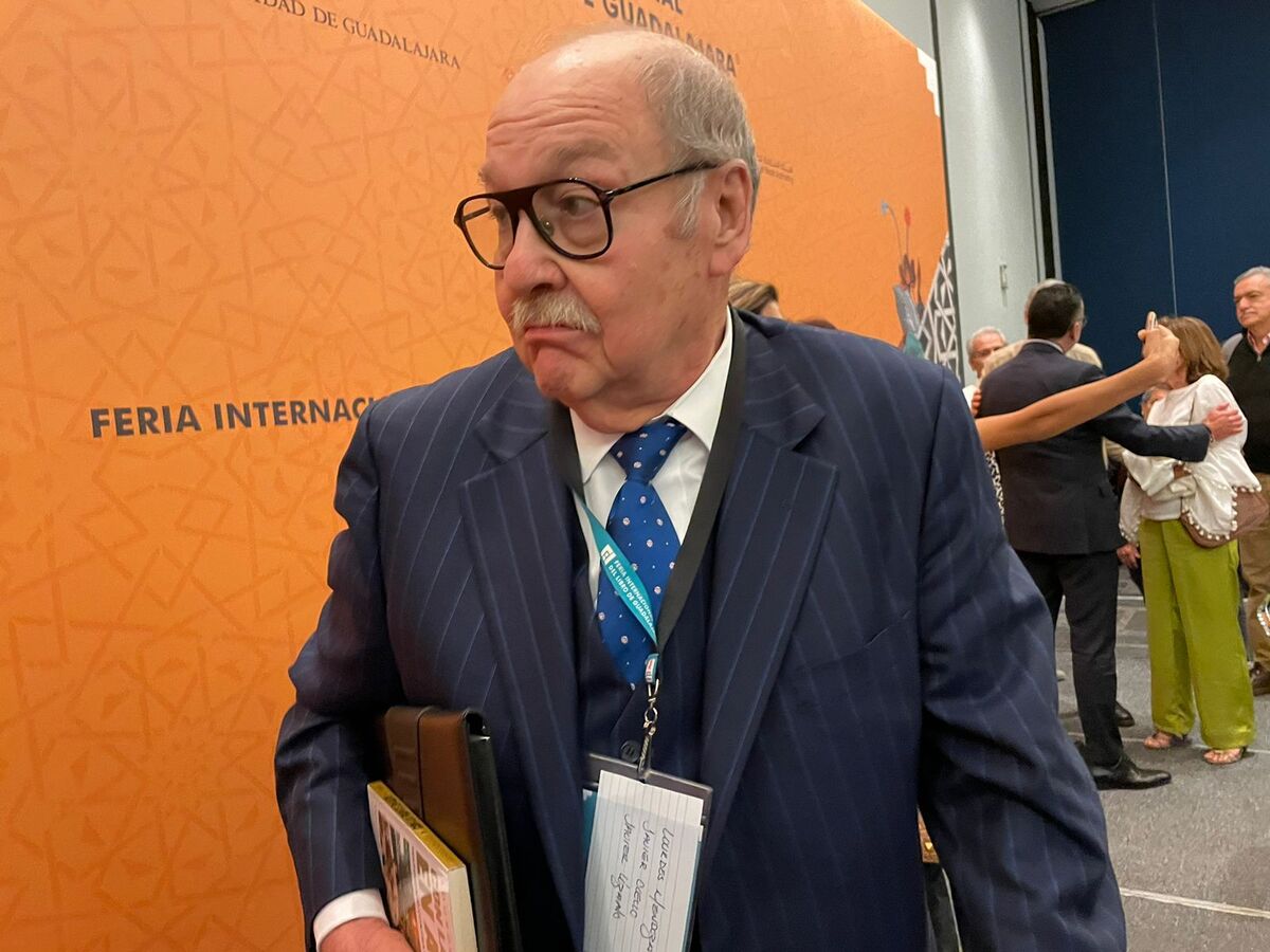 Javier Coello Trejo en la FIL Guadalajara. (José Antonio Belmont)