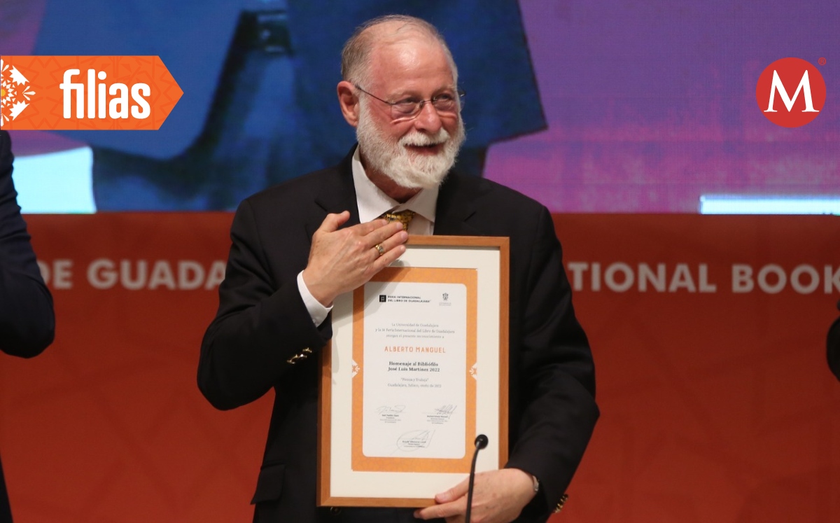 Manguel recibió el Homenaje al Bibliófilo José Luis Martínez 2022. (Foto: Fernando Carranza)