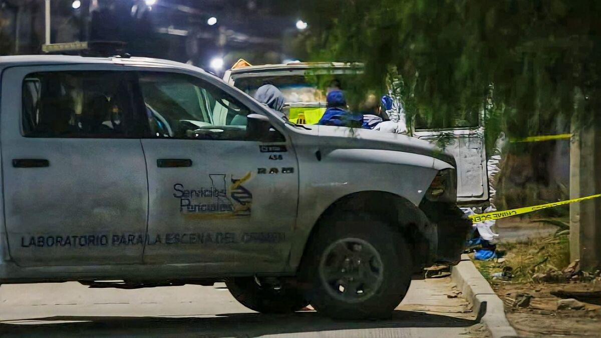 El vehículo fue dejado en la colonia Ejido Maclovio Rojas.