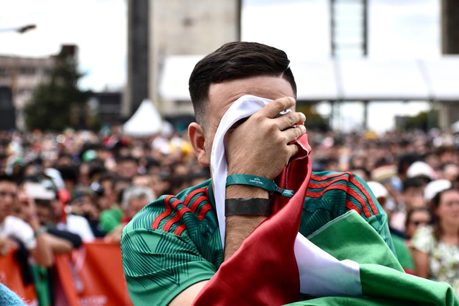 Ante el empate de puntos con Polonia y la falta de goles, la selección mexicana queda fuera del mundial.