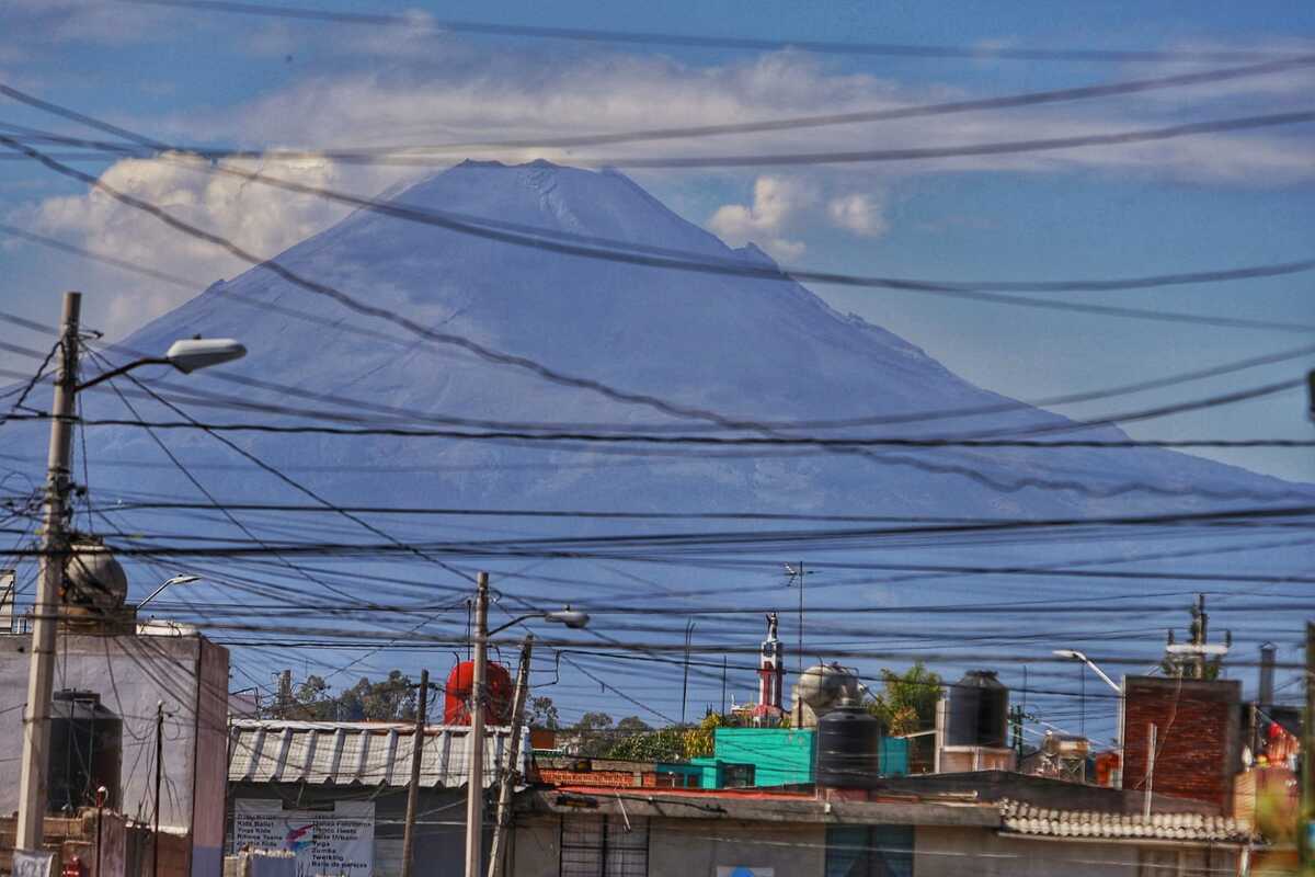 Vista del Popocatépetl desde el norponiente de la ciudad | Andrés Lobato