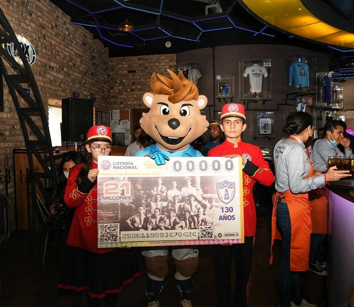 El billete conmemorativo reconoce la trayectoria del Club Pachuca dentro y fuera de la cancha (Especial)