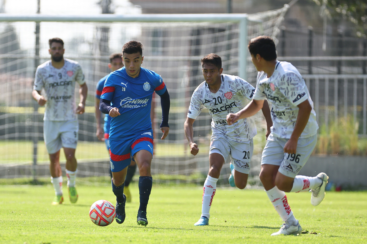 Las Chivas ganaron su segundo partido de pretemporada, 2-0 al Necaxa. (Cortesía)