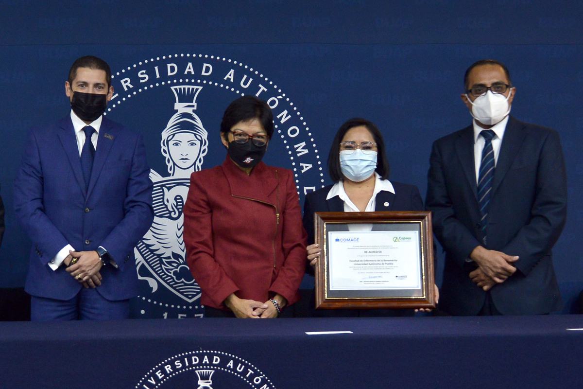 Licenciatura en Enfermería de la BUAP recibe reacreditación por parte del COMACE | Especial