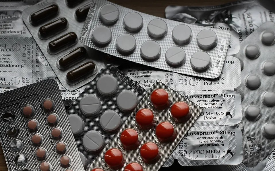 Mercado 'pirata' de medicamentos alcanza los 30 mil mdp en 2022: Unefarm