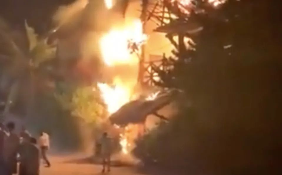 Suman 19 turistas que perdieron pasaportes durante el incendio de Holbox