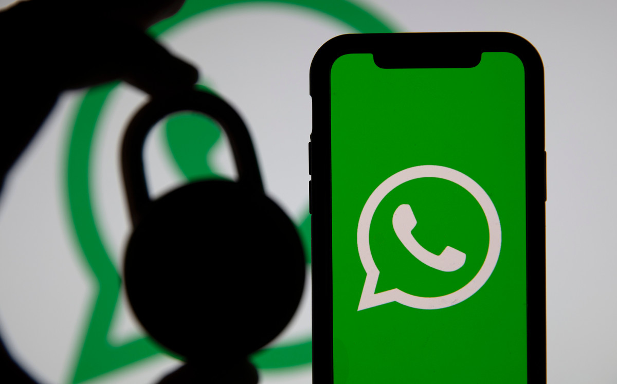 WhatsApp (Shutterstock).