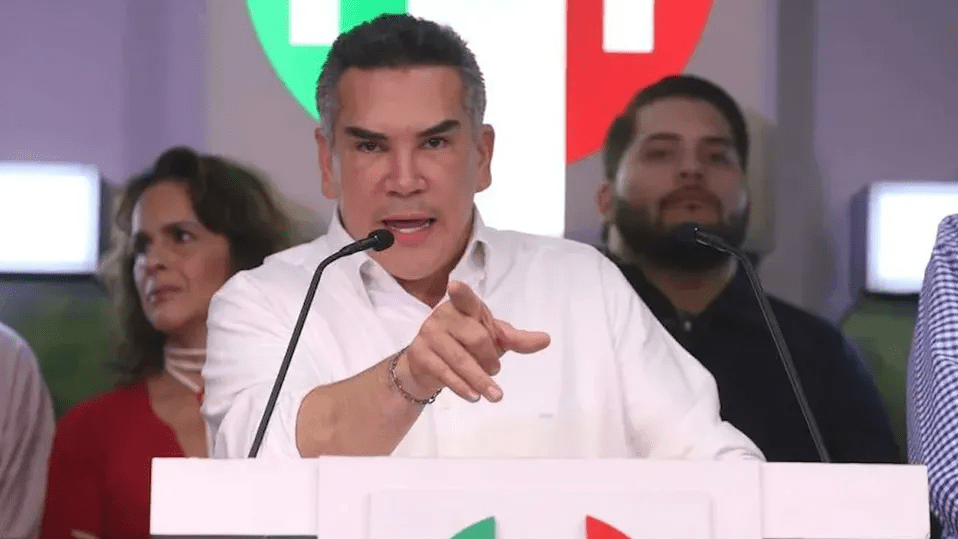 Alejandro Moreno reitera el voto negativo del PRI contra la reforma electoral