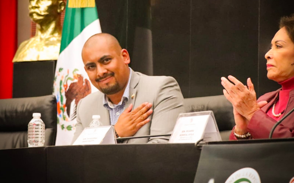 El senador de Morena, Elí Cervantes, durante un foro. | @eli_csar